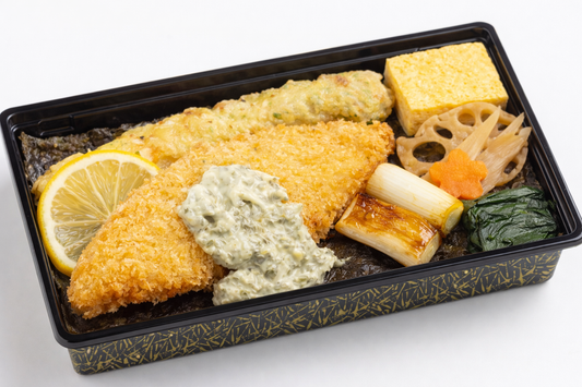 【海苔】白身魚フライと有明海苔の極上海苔弁