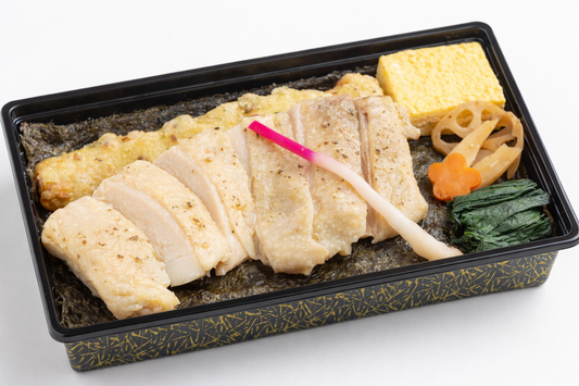 【海苔】鶏の塩焼きと有明海苔の極上海苔弁